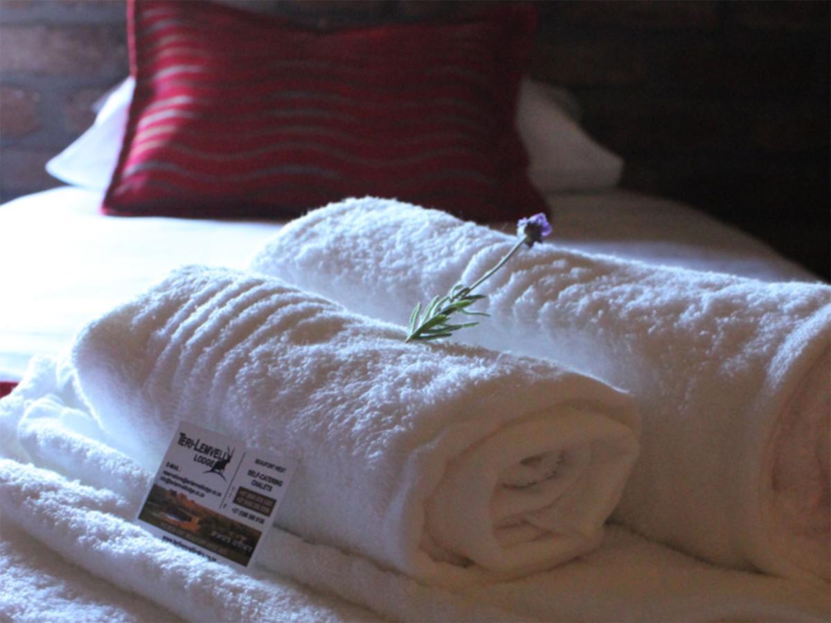 Teri-Lemveli Lodge Beaufort West Kültér fotó