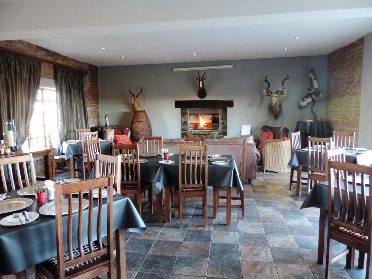 Teri-Lemveli Lodge Beaufort West Kültér fotó