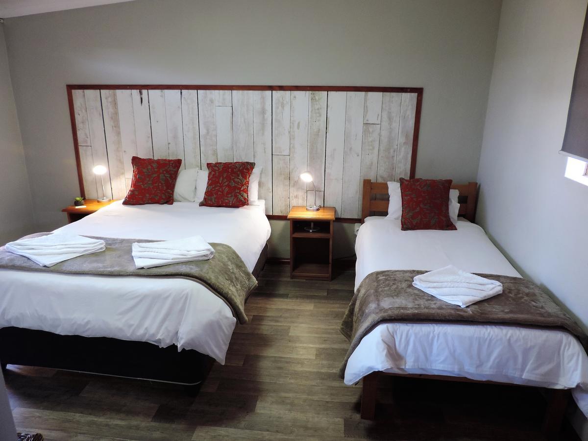Teri-Lemveli Lodge Beaufort West Kültér fotó