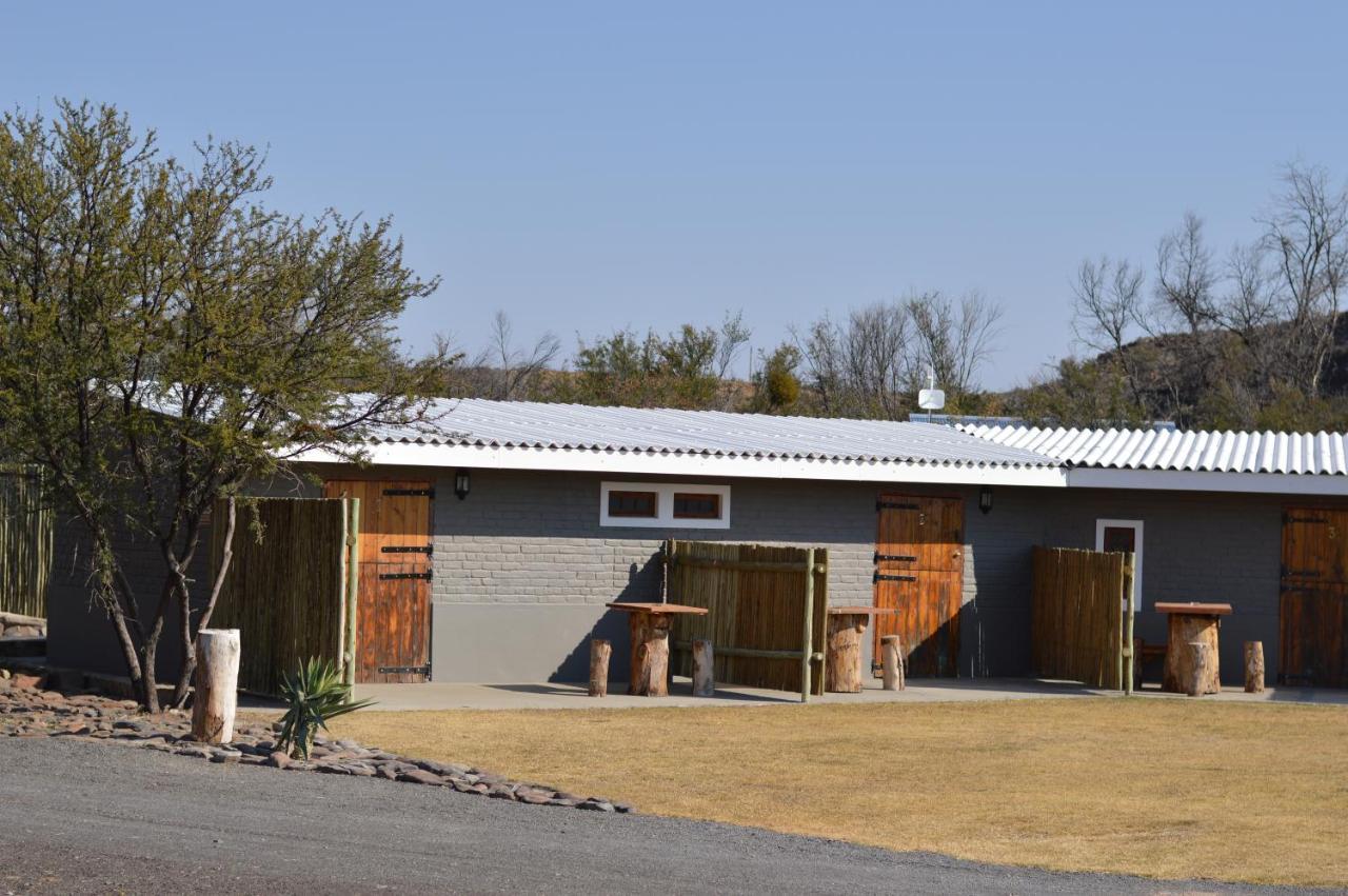 Teri-Lemveli Lodge Beaufort West Kültér fotó
