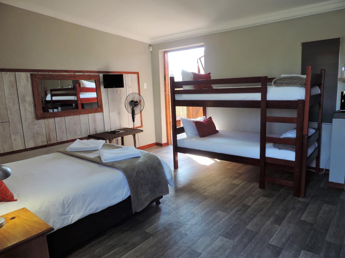 Teri-Lemveli Lodge Beaufort West Kültér fotó